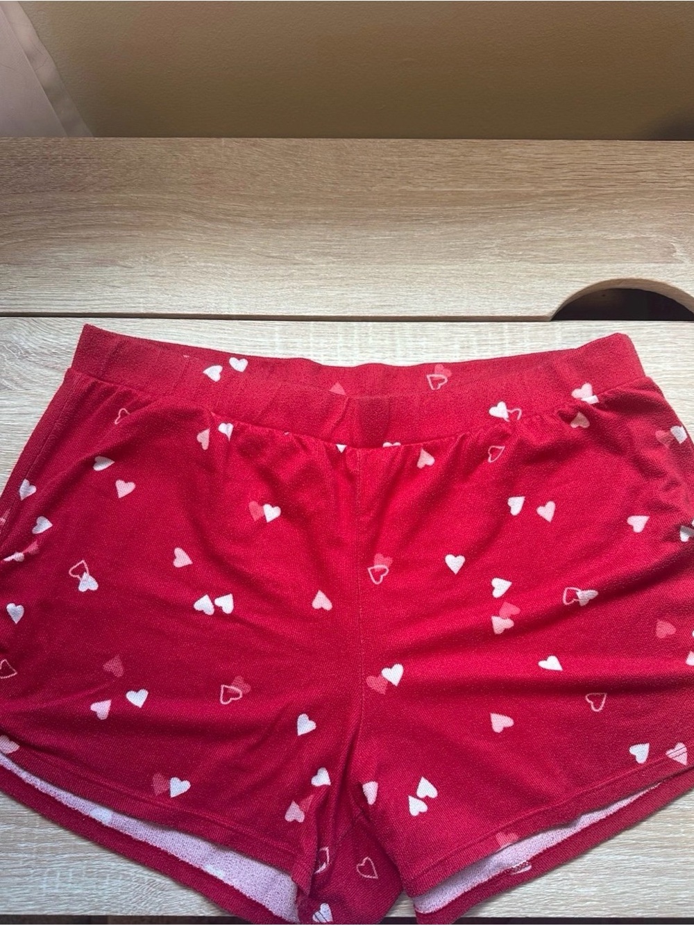 Gilly Hicks Red, Pink, & White Heart Print
Women’s Lounge Shorts